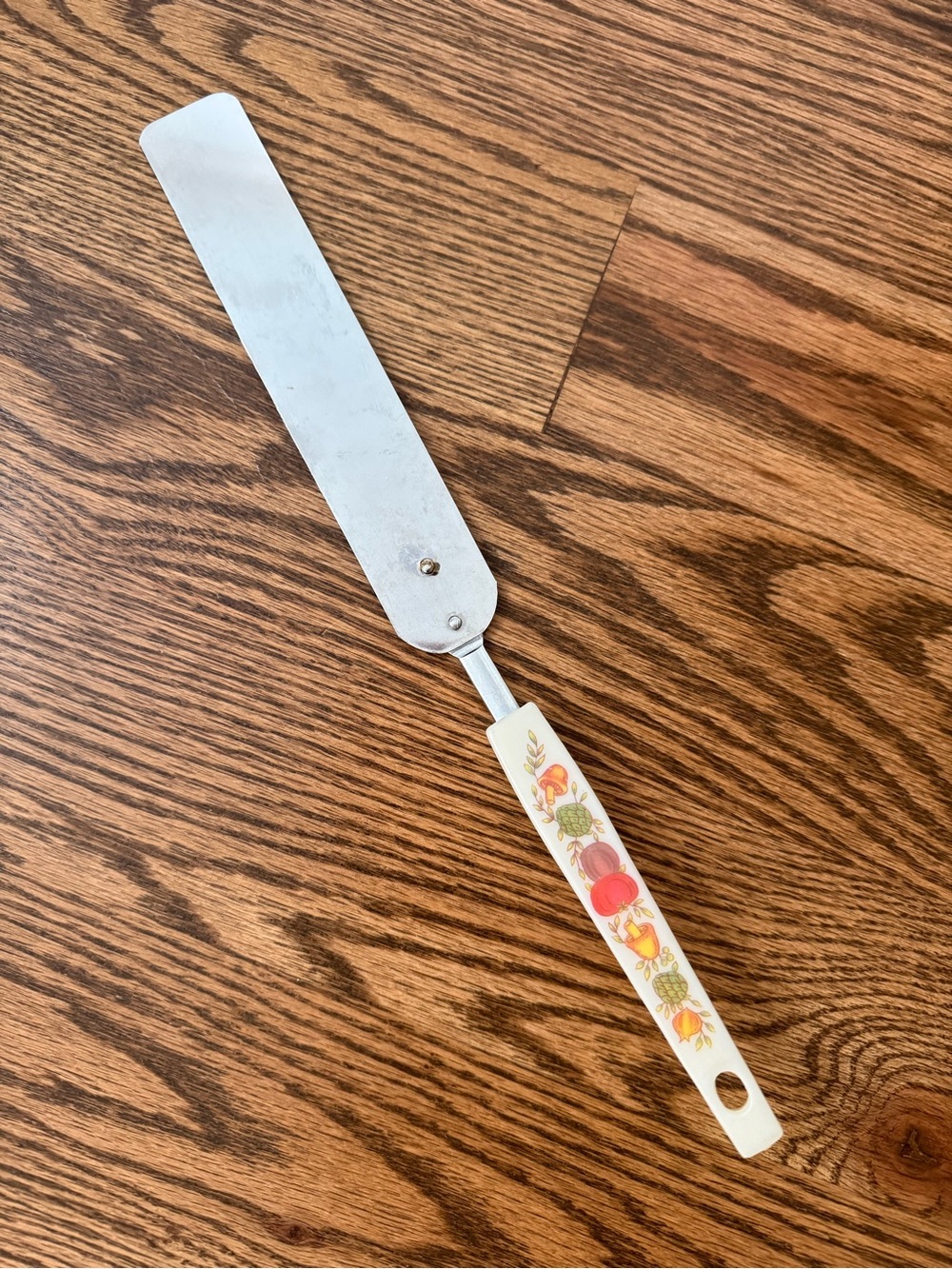 Vintage 70s White Mushroom Veggie Pattern Offset Icing Spatula Boho Cottagecore
